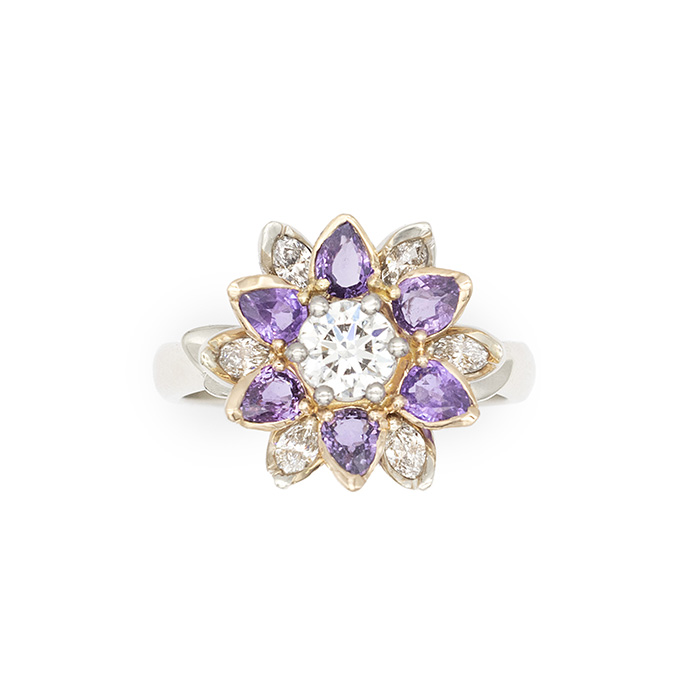bague-fiancailles-lotus-sur-mesure-or-blanc-rose-saphirs-diamants-6186a229
