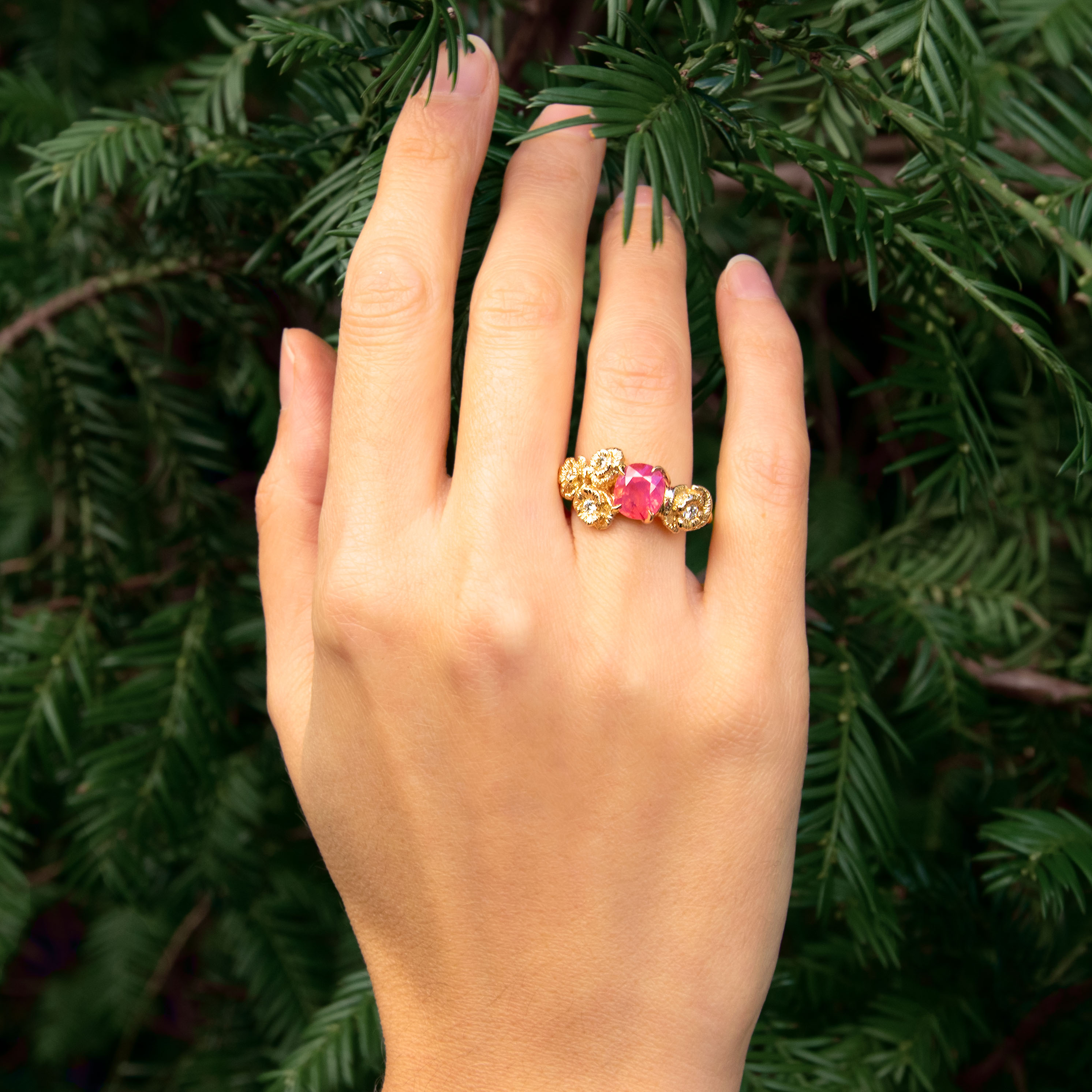 bague-fleurs-bouquet-de-coquelicots-personnalisee-saphir-padparadscha-or-rose-diamants-4a19d960